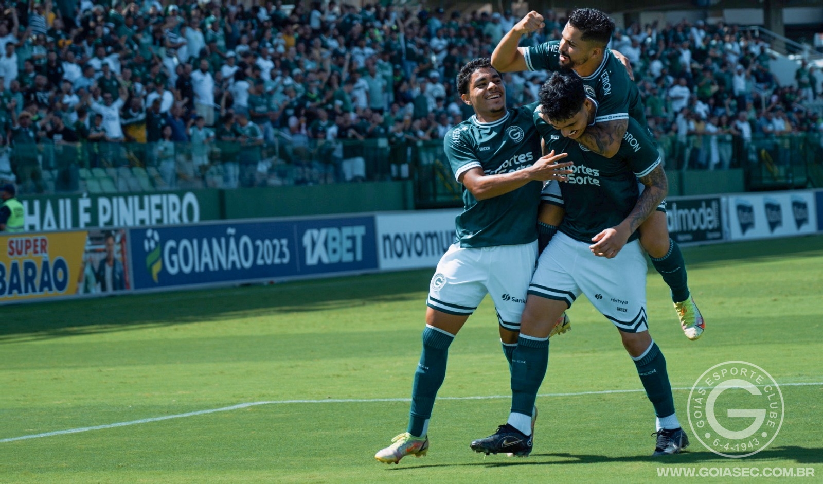 Destaques da programação de futebol do dia 25/02